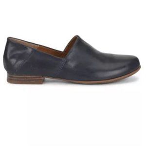 Amazing B.O.C Slip-on Loafer in Navy!